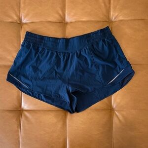 lululemon Hotty Hot High rise 2.5” lined Navy blue